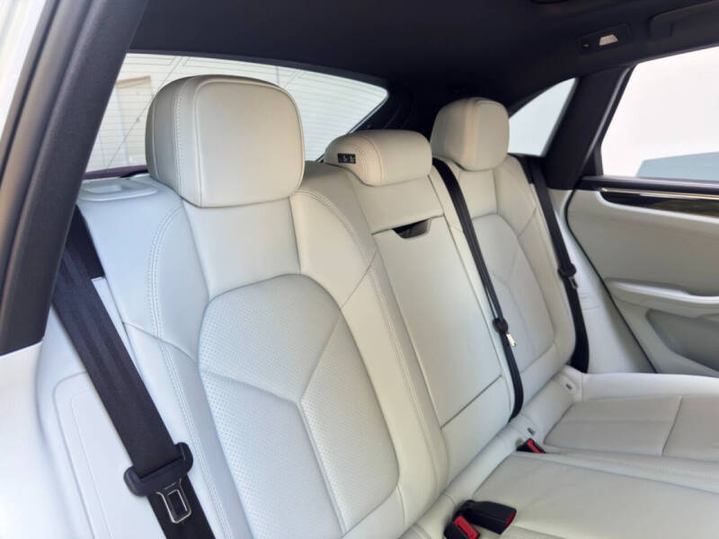2023 Porsche Macan S