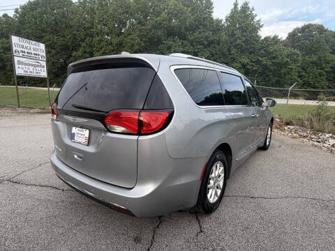 2020 Chrysler Pacifica Touring L