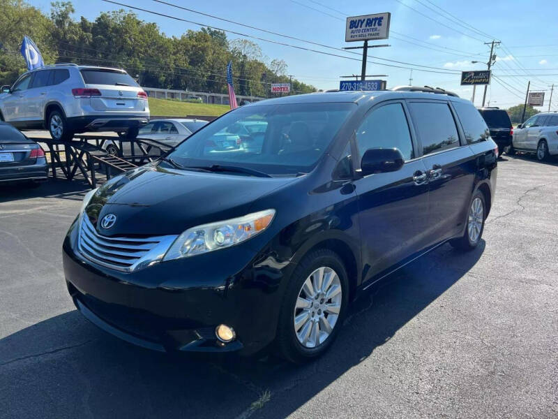 2012 Toyota Sienna for sale in Radcliff, KY