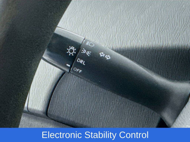 2014 Toyota Prius Plug-in Hybrid Advanced