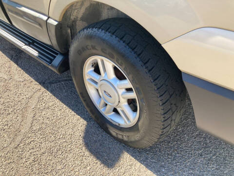 2004 Ford Expedition XLT NBX