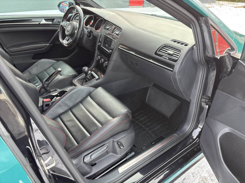 2017 Volkswagen Golf GTI SE