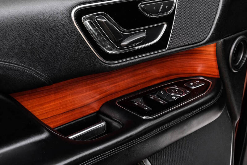 2019 Lincoln Navigator Select