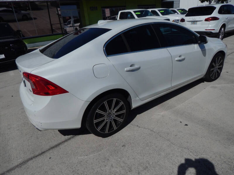 2015 Volvo S60 T6 Drive-E Platinum