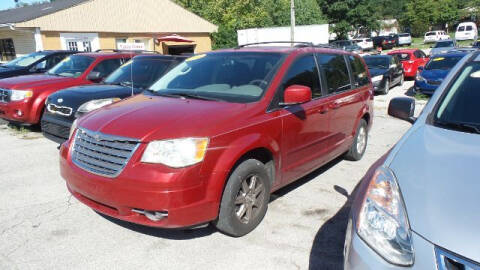 2008 Chrysler Town and Country for sale at Tates Creek Motors KY in Nicholasville KY