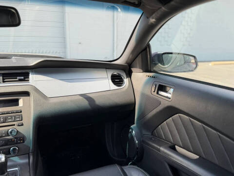 2011 Ford Mustang GT Premium