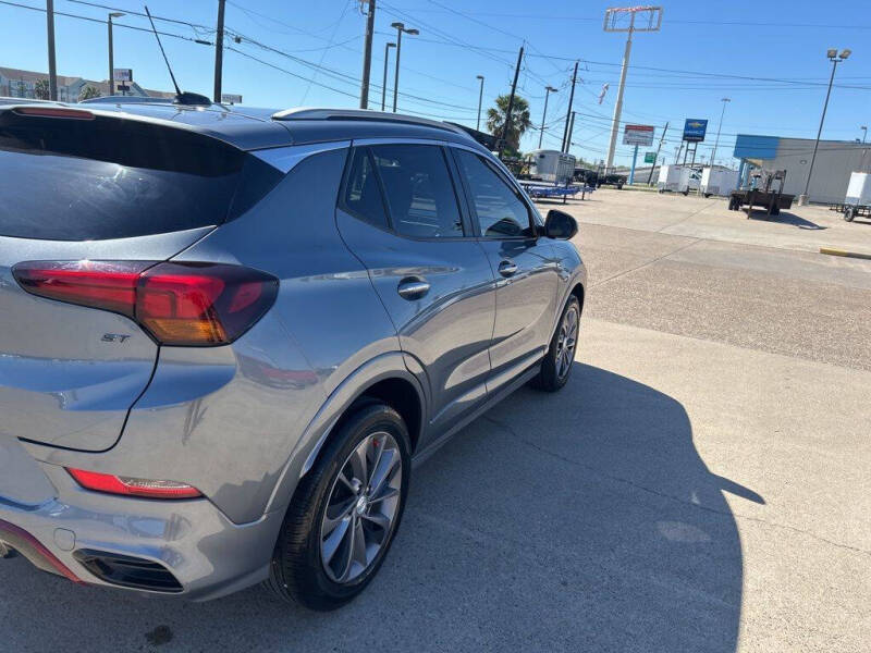 2022 Buick Encore GX Select