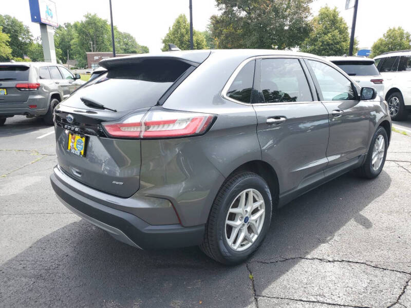 2022 Ford Edge