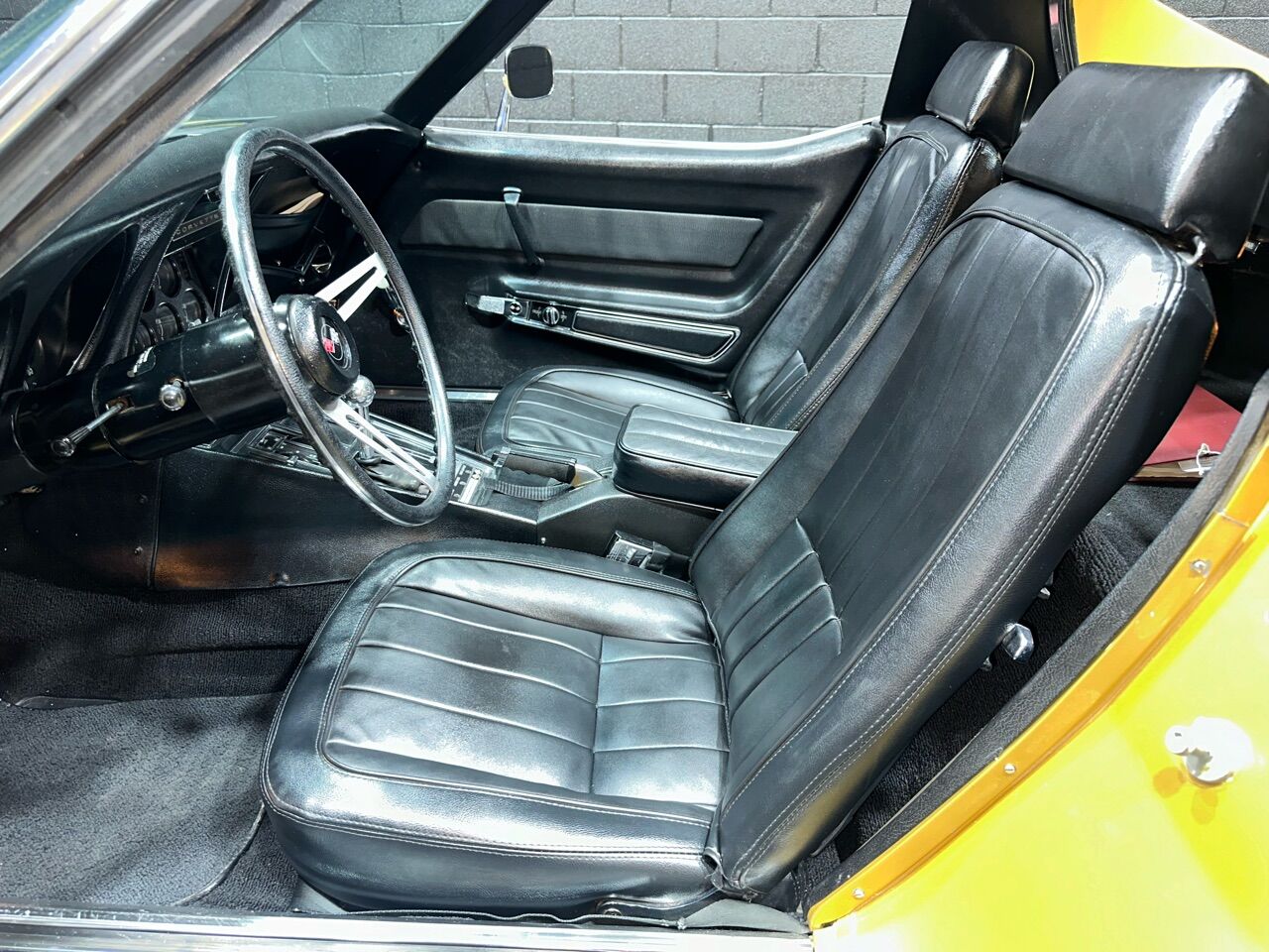 1969 Chevrolet Corvette 15