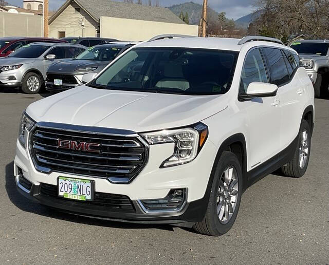 2022 GMC Terrain SLT