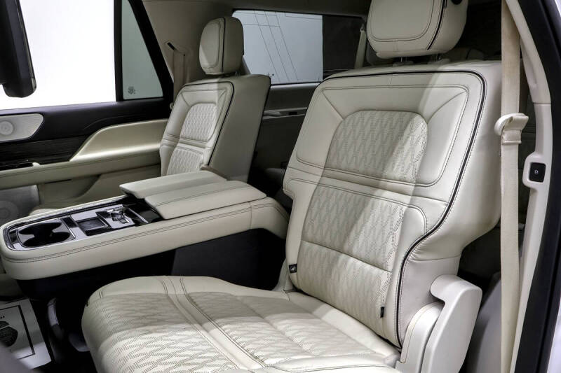 2020 Lincoln Navigator L Black Label