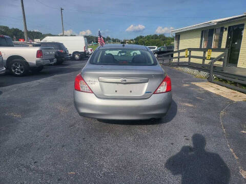 2012 Nissan Versa 1.6 S