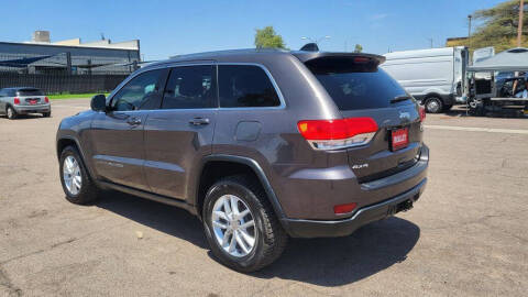 2017 Jeep Grand Cherokee Laredo