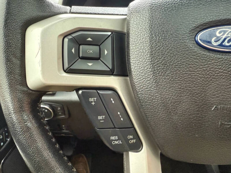 2017 Ford F-350 Super Duty Lariat