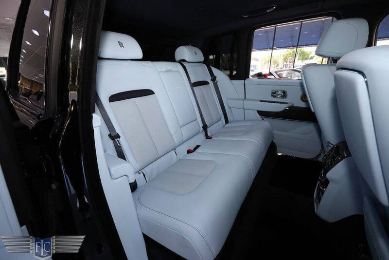 2023 Rolls-Royce Black Badge Cullinan
