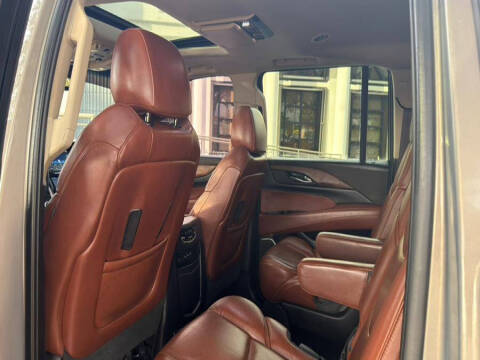 2017 Cadillac Escalade ESV Premium Luxury