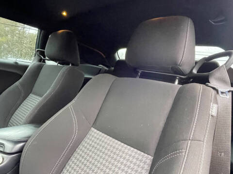 2021 Dodge Challenger SXT