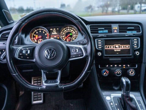 2017 Volkswagen Golf GTI Autobahn