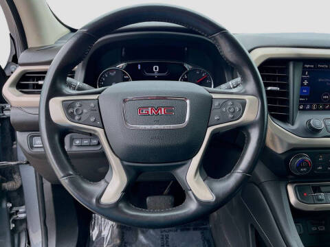 2022 GMC Acadia Denali