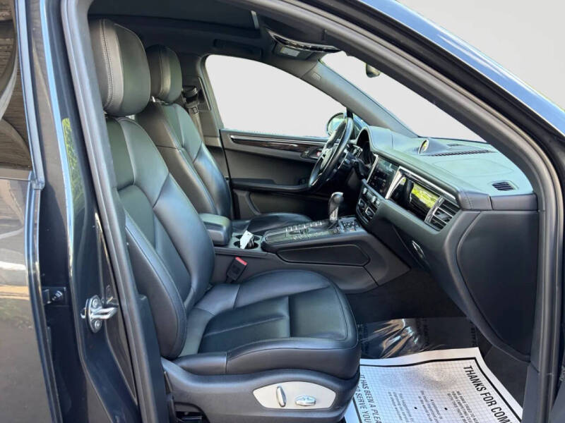 2021 Porsche Macan