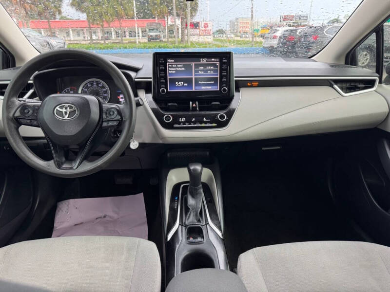 2020 Toyota Corolla LE