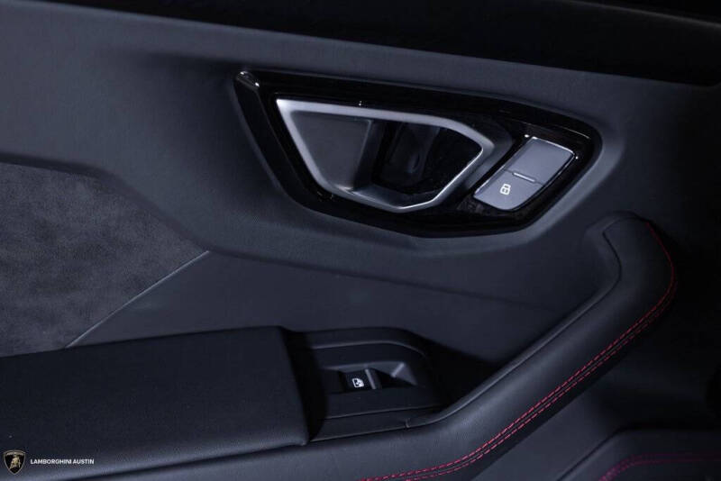 2024 Lamborghini Urus S