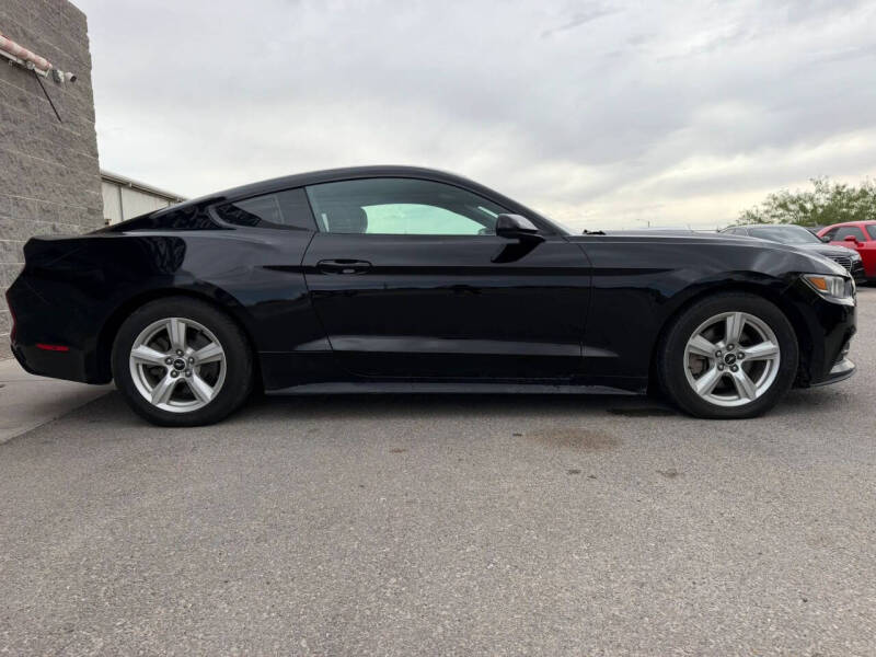2017 Ford Mustang V6