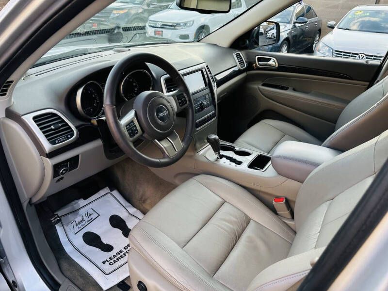 2012 Jeep Grand Cherokee Laredo