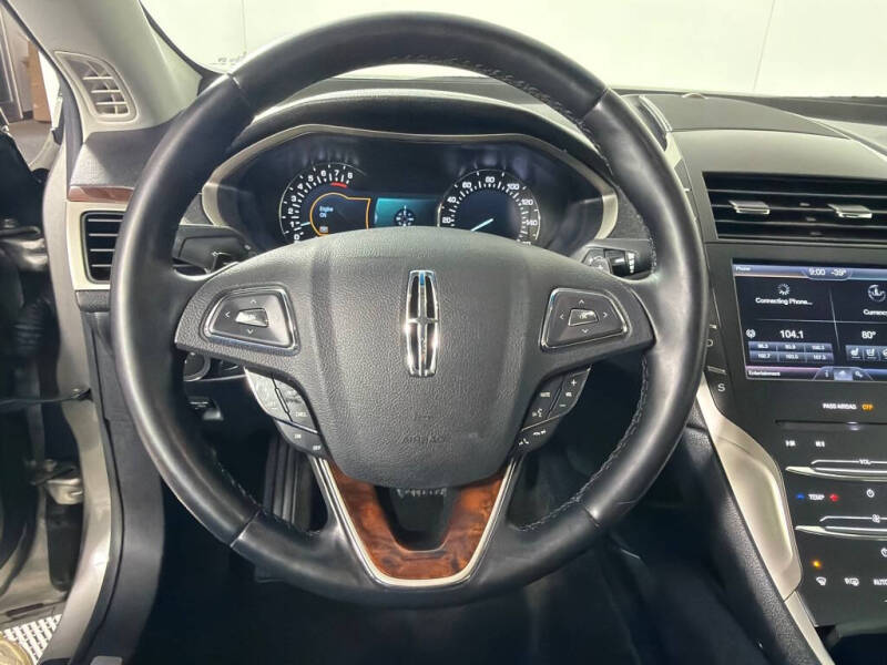 2016 Lincoln MKZ