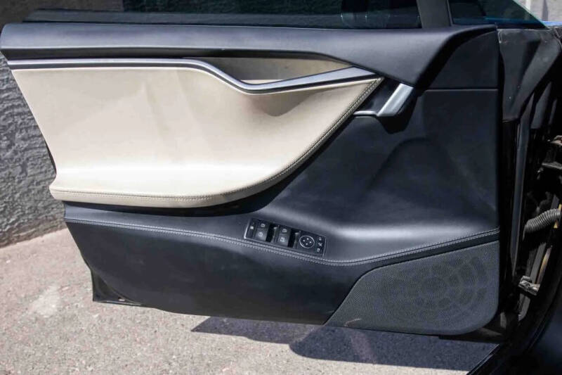 2020 Tesla Model S
