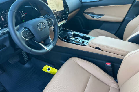 2026 Lexus NX 350h Premium