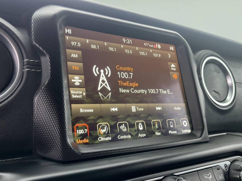 2022 Jeep Gladiator Overland