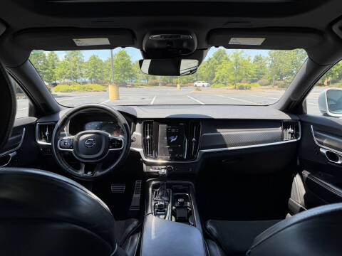 2018 Volvo V90 T5 R-Design