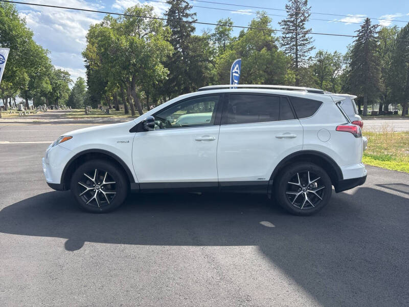 2017 Toyota RAV4 Hybrid SE