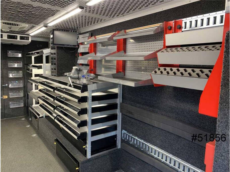 2016 Freightliner MT45 Chassis