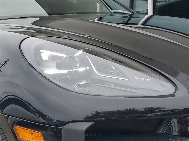 2020 Porsche Macan S