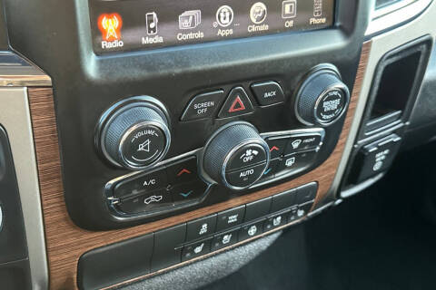 2016 RAM 1500 Laramie