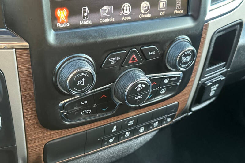 2016 RAM 1500 Laramie