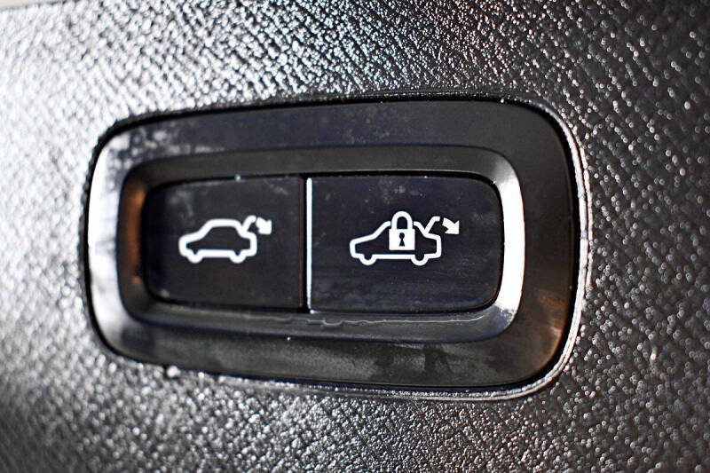 2018 Volvo XC90 T6 Inscription