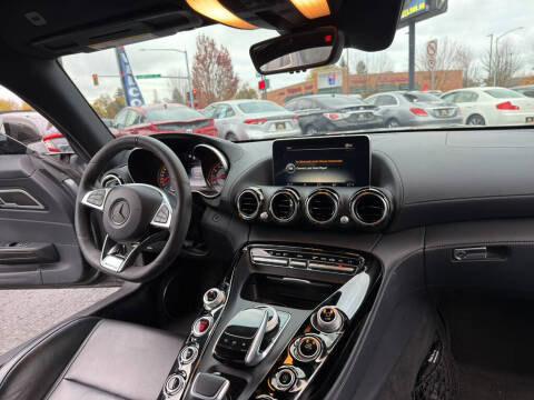 2016 Mercedes-Benz AMG GT S