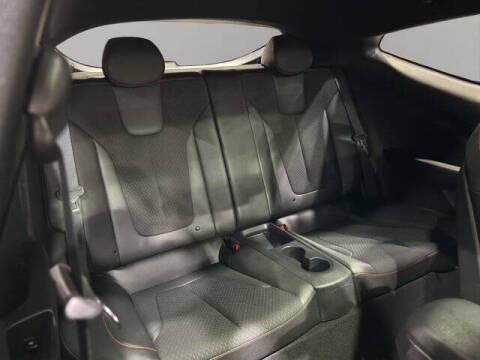 2019 Hyundai Veloster