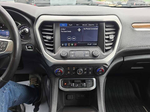 2020 GMC Acadia SLE