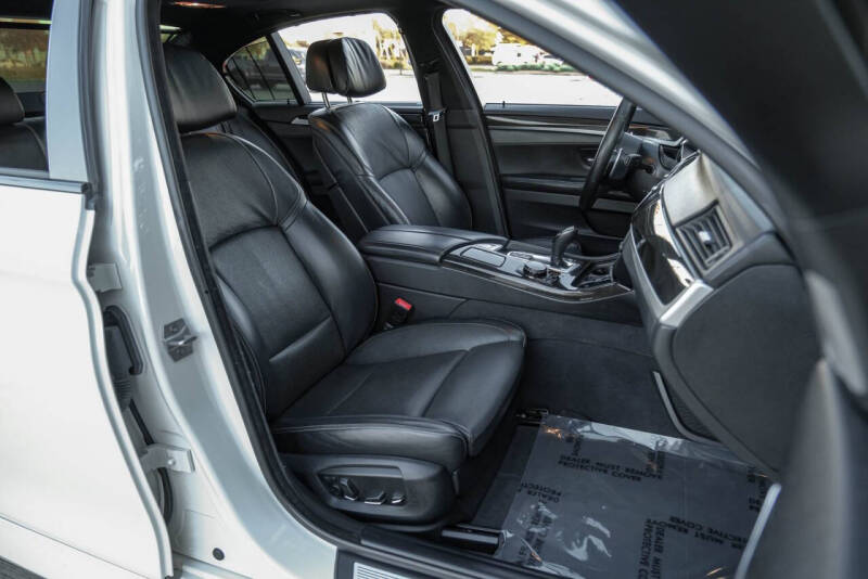 2016 BMW 5 Series 550i