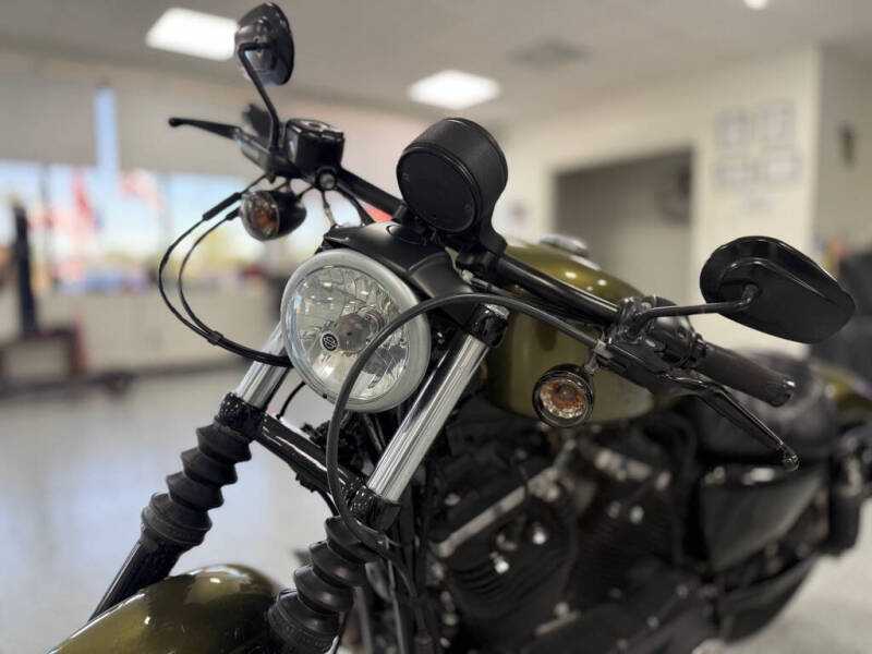 2016 Harley-Davidson IRON 8