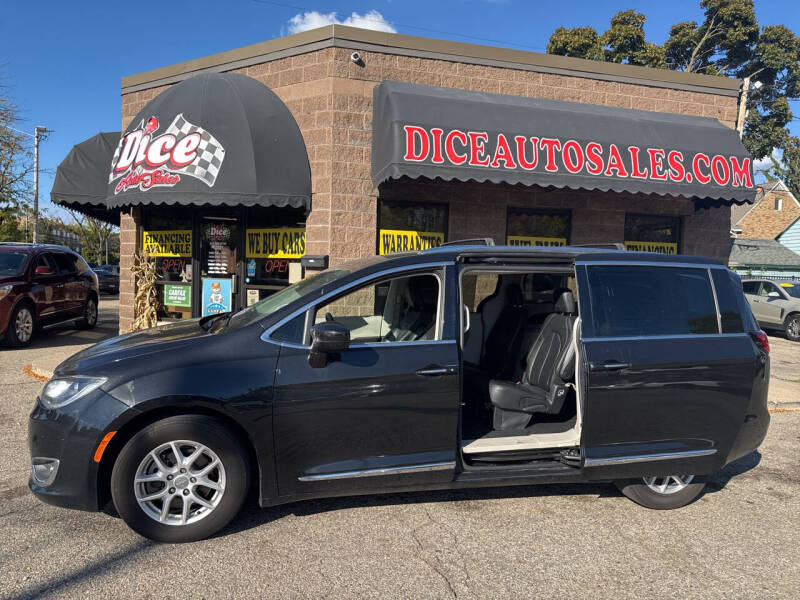 2020 Chrysler Pacifica Touring L