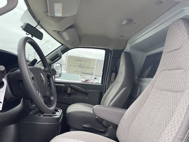 2026 Chevrolet Express 2500