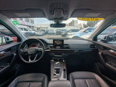 2020 Audi Q5 quattro Premium 45 TFSI