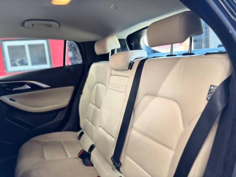 2018 Infiniti QX30 Luxury