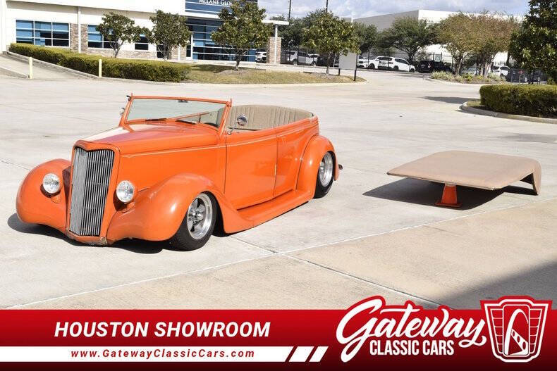1935 Ford Phaeton