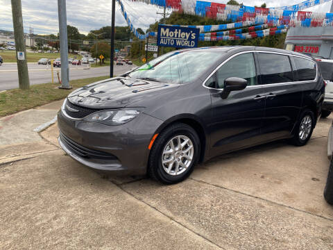 2017 Chrysler Pacifica for sale at Motley's Auto World in Danville VA